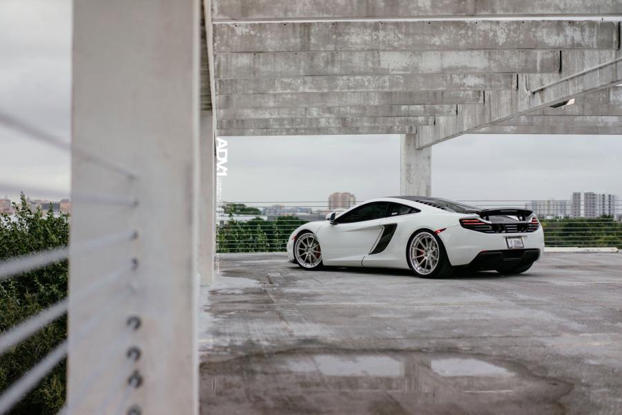  McLaren MP4-12C on ADV.1 Wheels (ADV10TSCS) 2015 года  (фото 17 из 25)